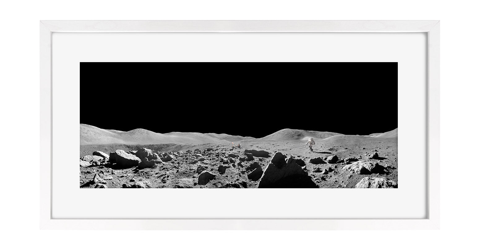 AS17-145-22159_White.jpg